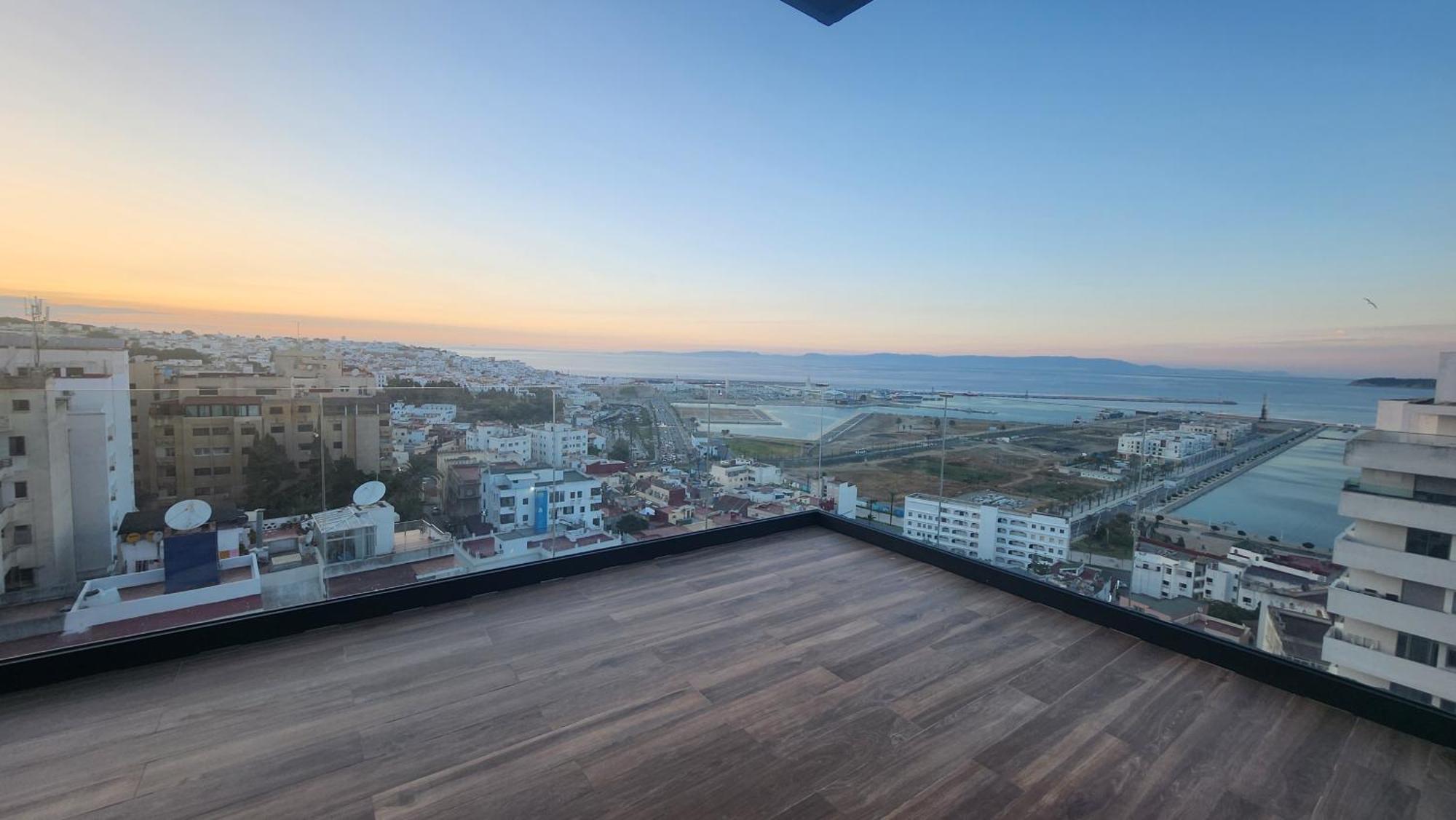 Magnifique Penthouse 160M2 Terrasse 90M2 Vue Mer طنجة المظهر الخارجي الصورة